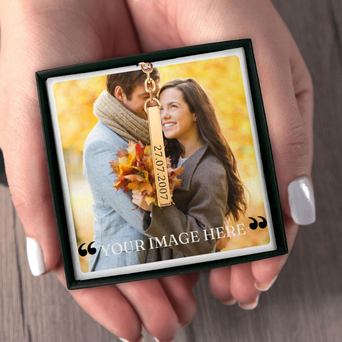 Custom Date Keychain – Personalized Engraved Keychain with Special Dates, Ideal for Anniversaries, Birthdays & Memorable Moments